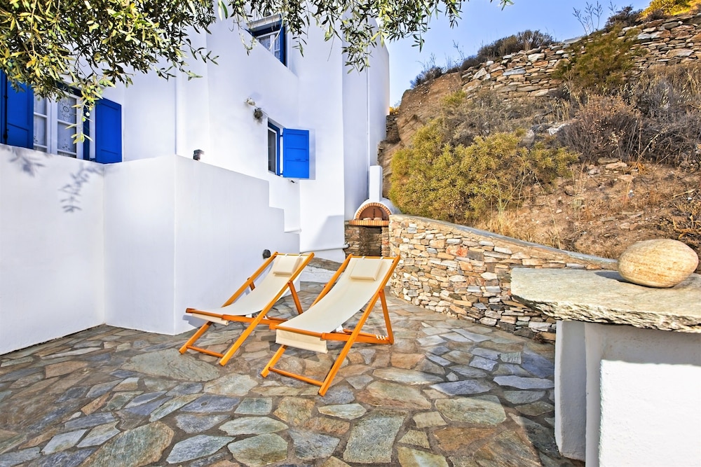 Sifnos Residence