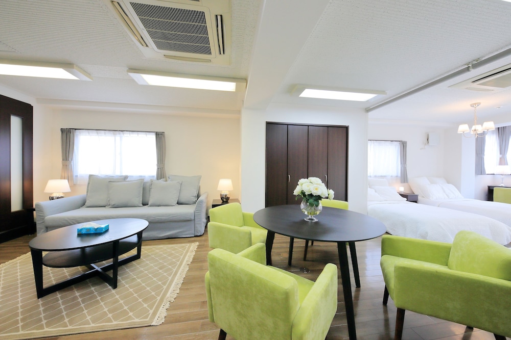 Osaka Namba Rakuraku Hotel