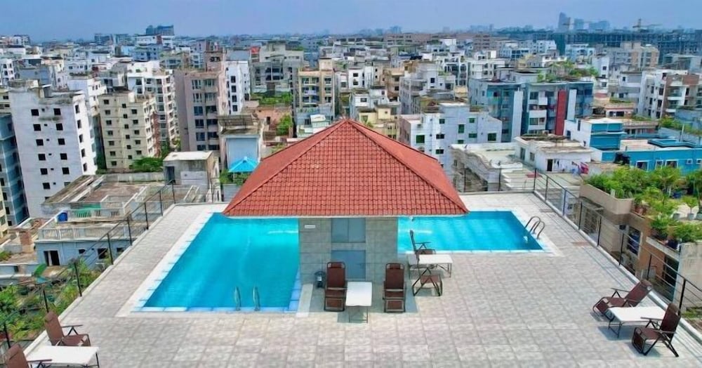 500sqft 7 Luxury Apartment for 4 people