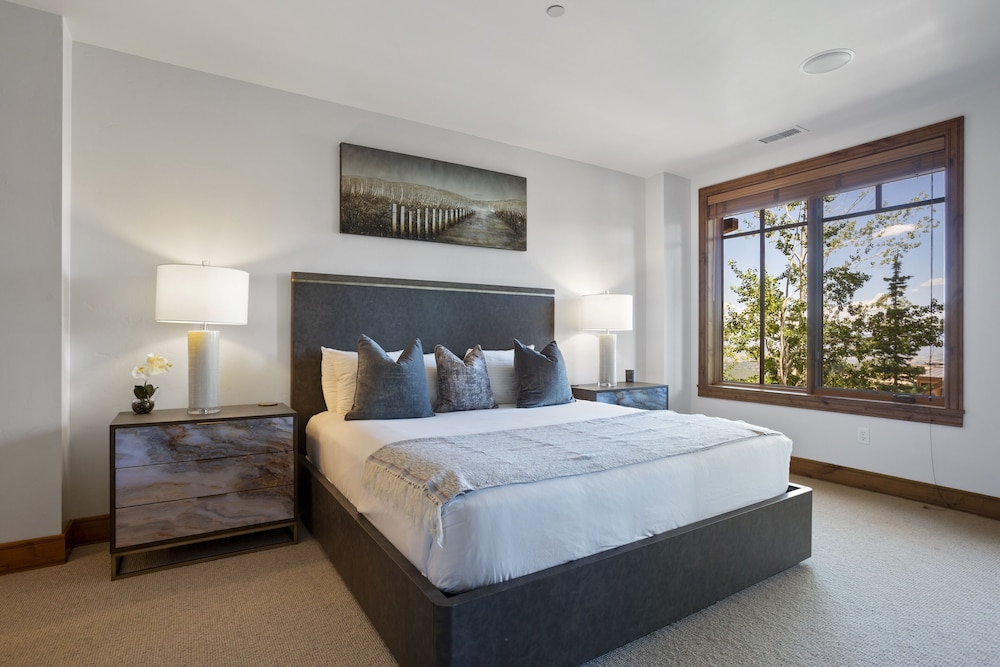 Shooting Star Lodge at Deer Valley Resort - Two Bedroom Residence #103 2 Condo