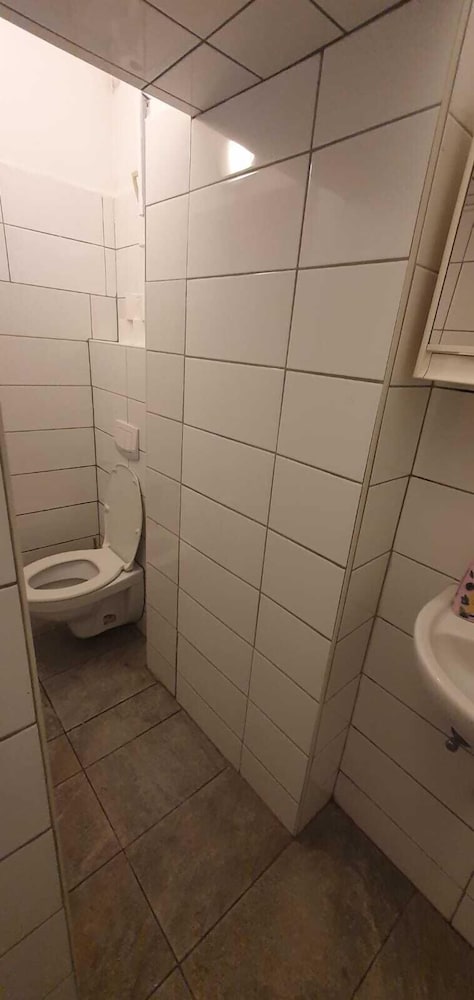 Group Stay 3 Apts Near Enkplatz
