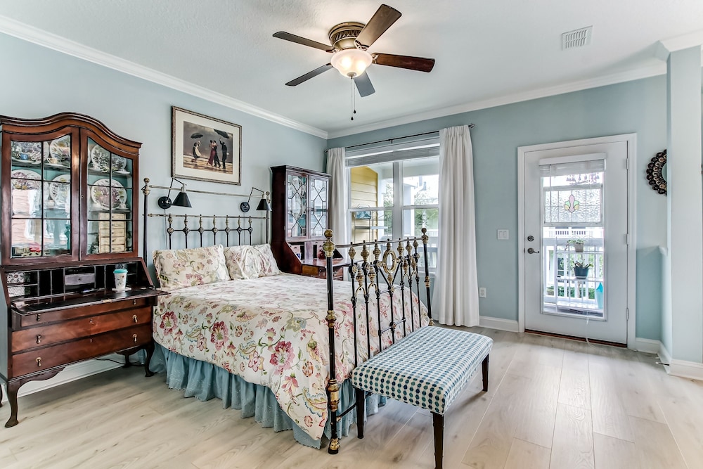 2152 Cape Sound 2 Bedroom Townhouse by RedAwning view 5