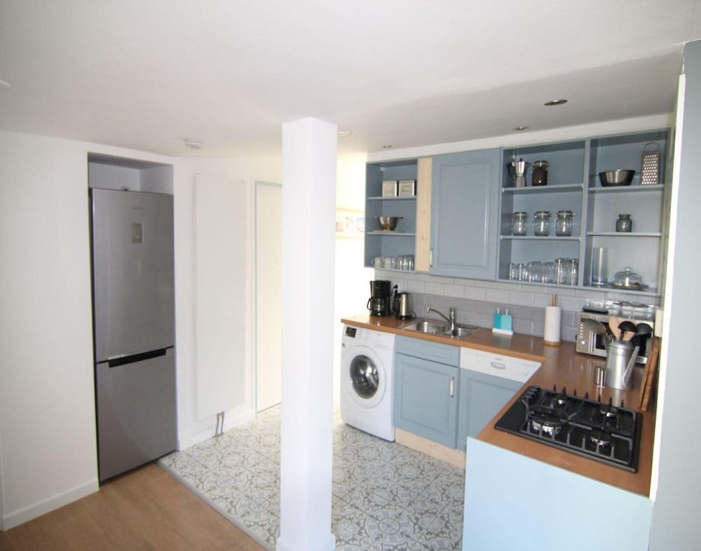 Furnished Bungalow Near Beach
