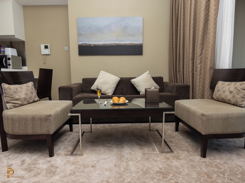 Paradise View Holiday Homes L.L.C.
