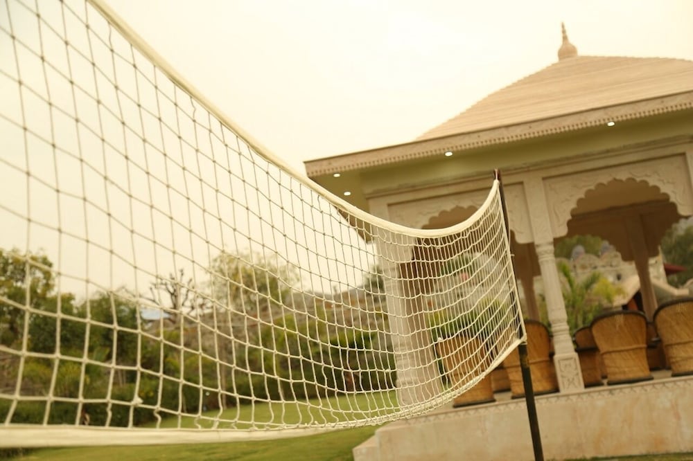 Van Chhavi Resort
