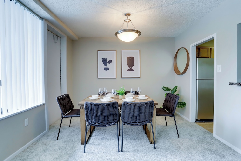 Modern Apartment with Top Amenities