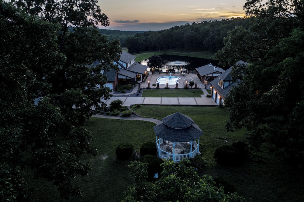 Pool, Lake & Patio: Sweeping De Soto Estate