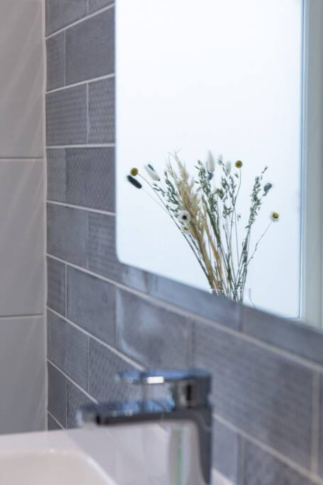 Panmure Apartment - A Glamorous Renovation view 3