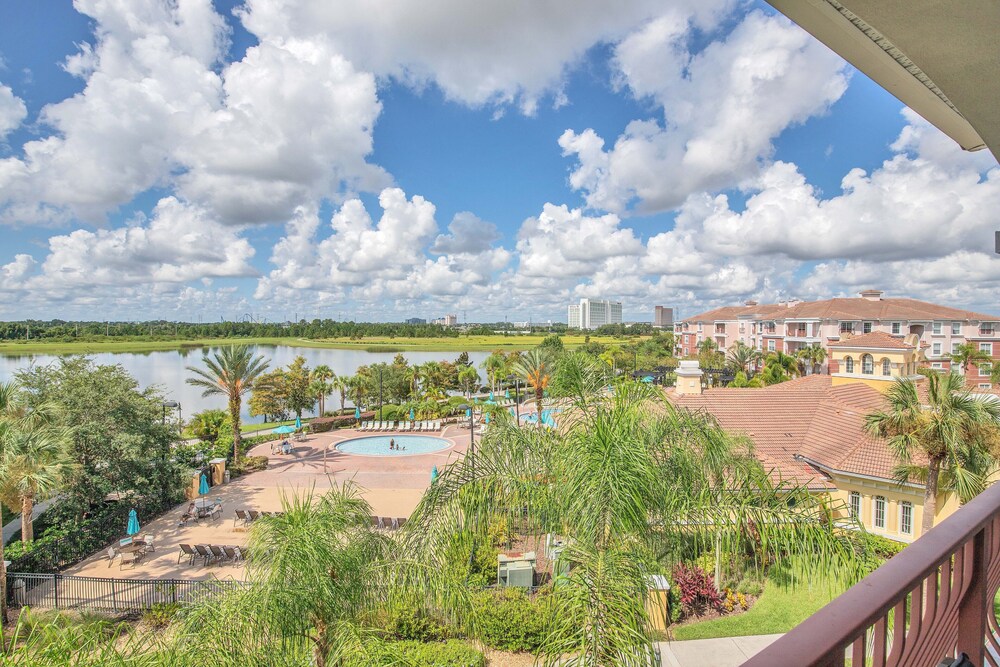 Condo w/ Prime View of Lake, Pool & Fireworks!