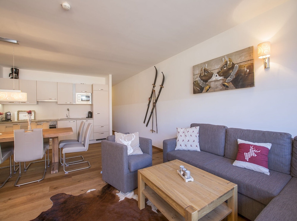 Apartment in Neukirchen by Ski Lift & Wellness