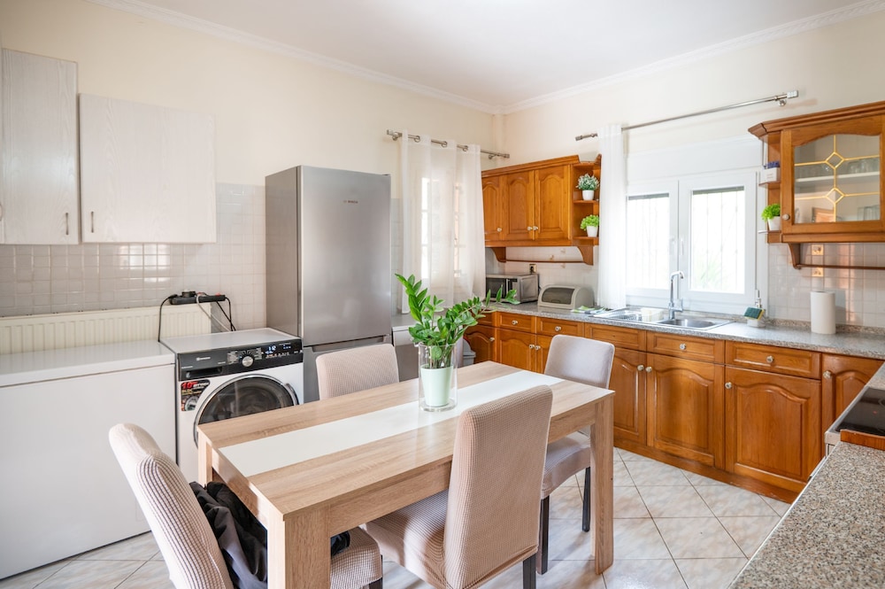 Anastasios Holiday Home