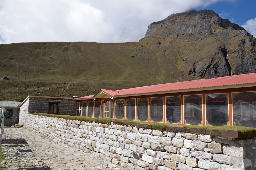 Machermo Lodge & Bakery view 3