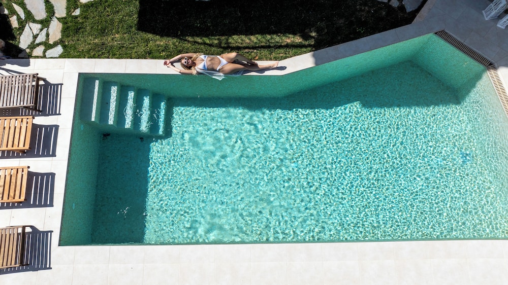 Geroulios Kastro Villas