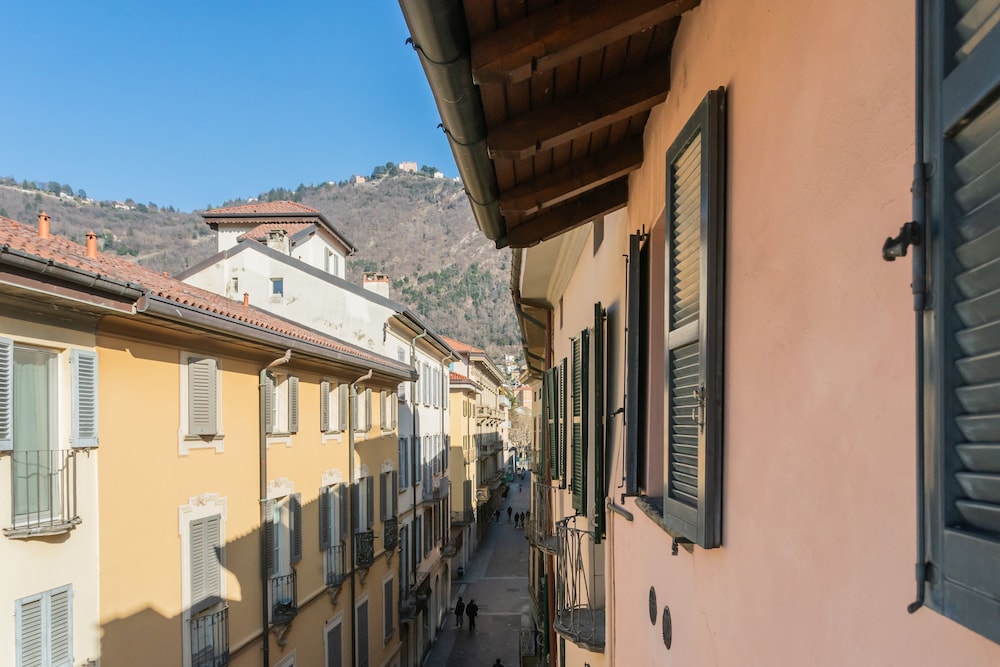Domus 3 in Como in Como