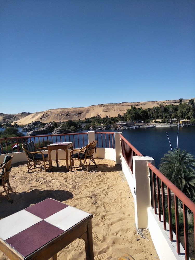 El Prince Guest House