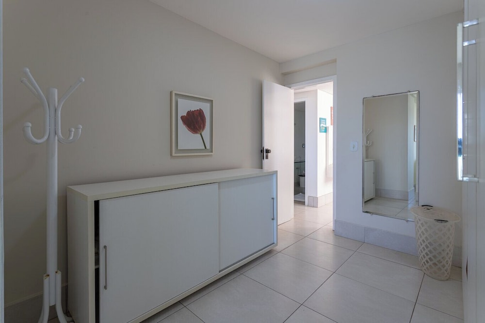 Apto Pet Friendly com 3 Su tes e Vista Para o Mar