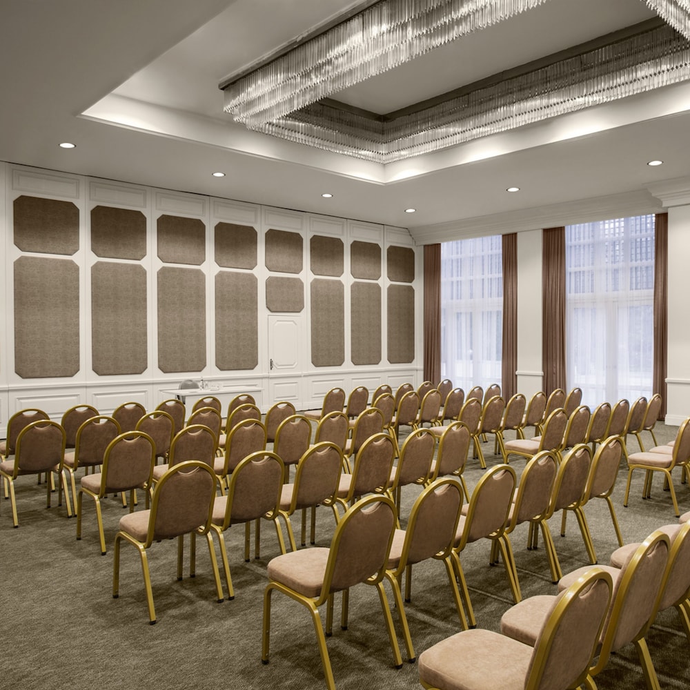 meeting & event spaces