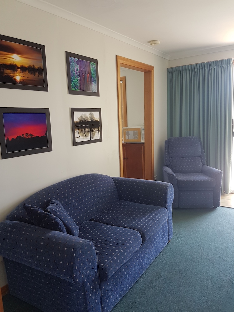 Carmens Inn