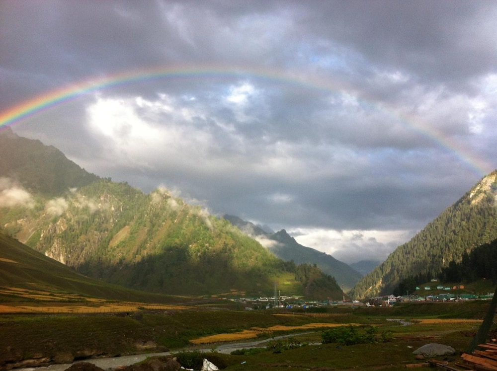 Hotel Akbar Sonamarg view 4