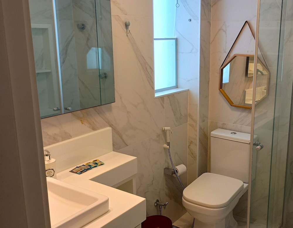 Your Stay With Comfort and Premium Location 550m From Barra Beach Eais