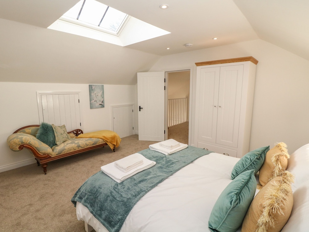 Oak Cottage
