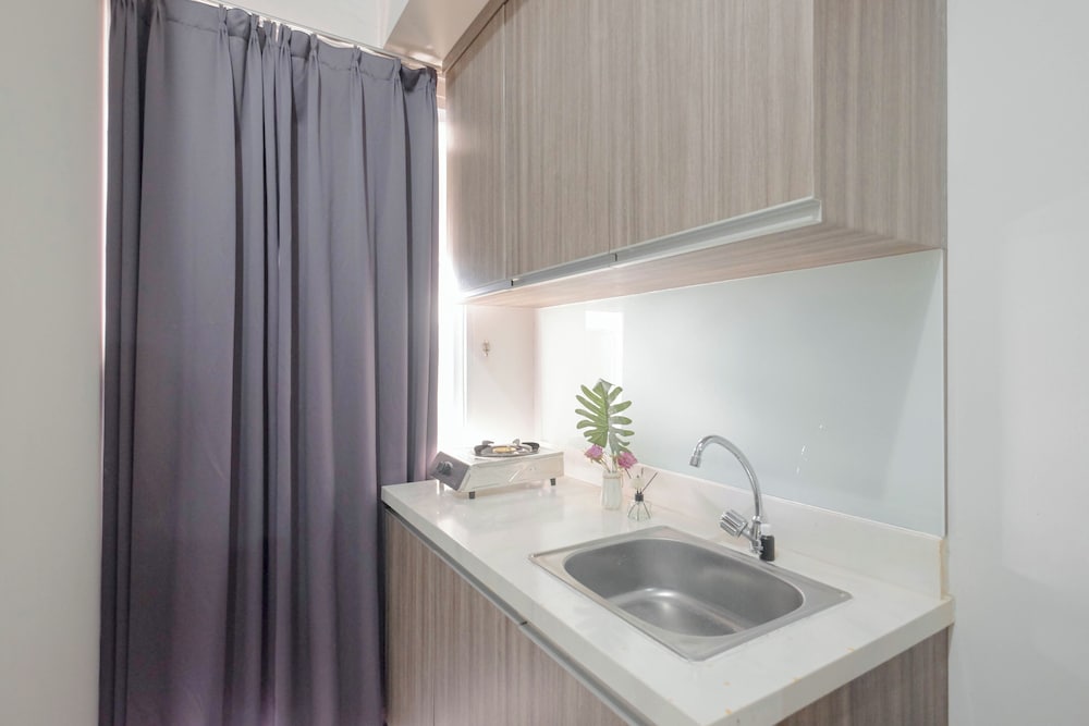 Cozy Living 2Br Apartment At Vittoria Residence
