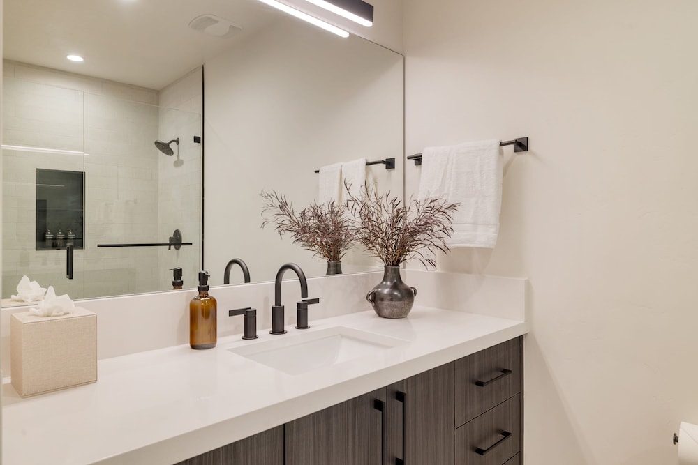 Orion by Avantstay Luxury 5bdr Ski Home w Views Minutes to Deer Valley Lift