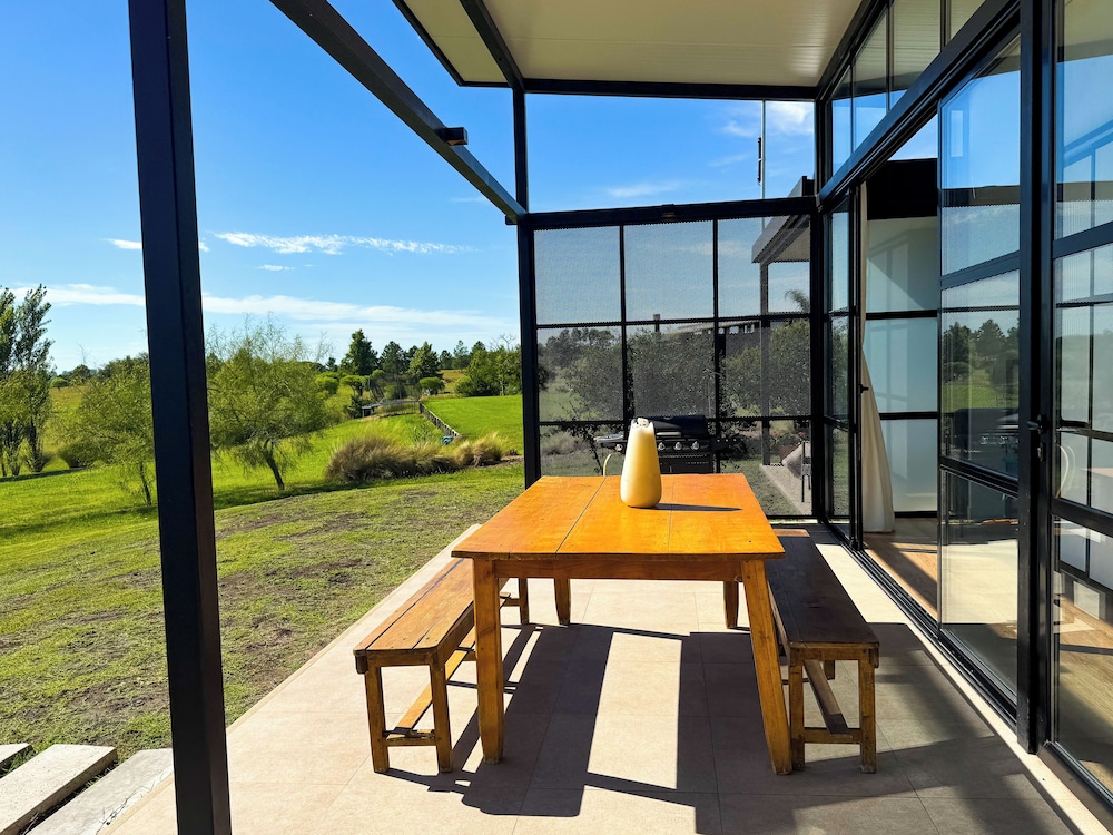 La Casa de Cristal by Puerto Dijama