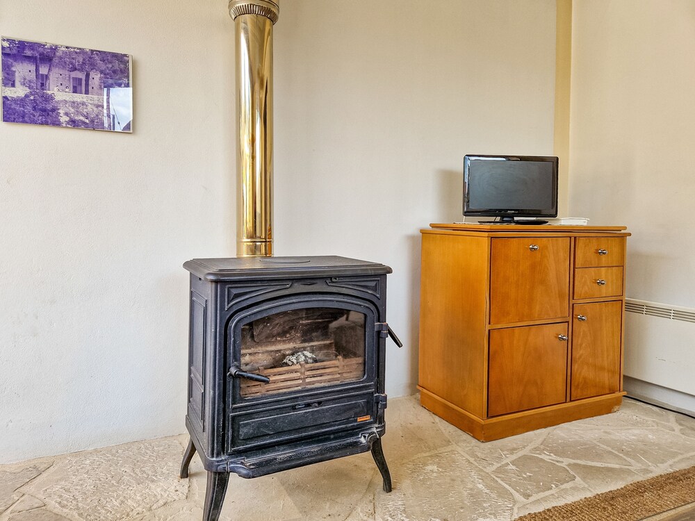 Sanders Village - Precious 1-bdr. Apt. w/ Terrace
