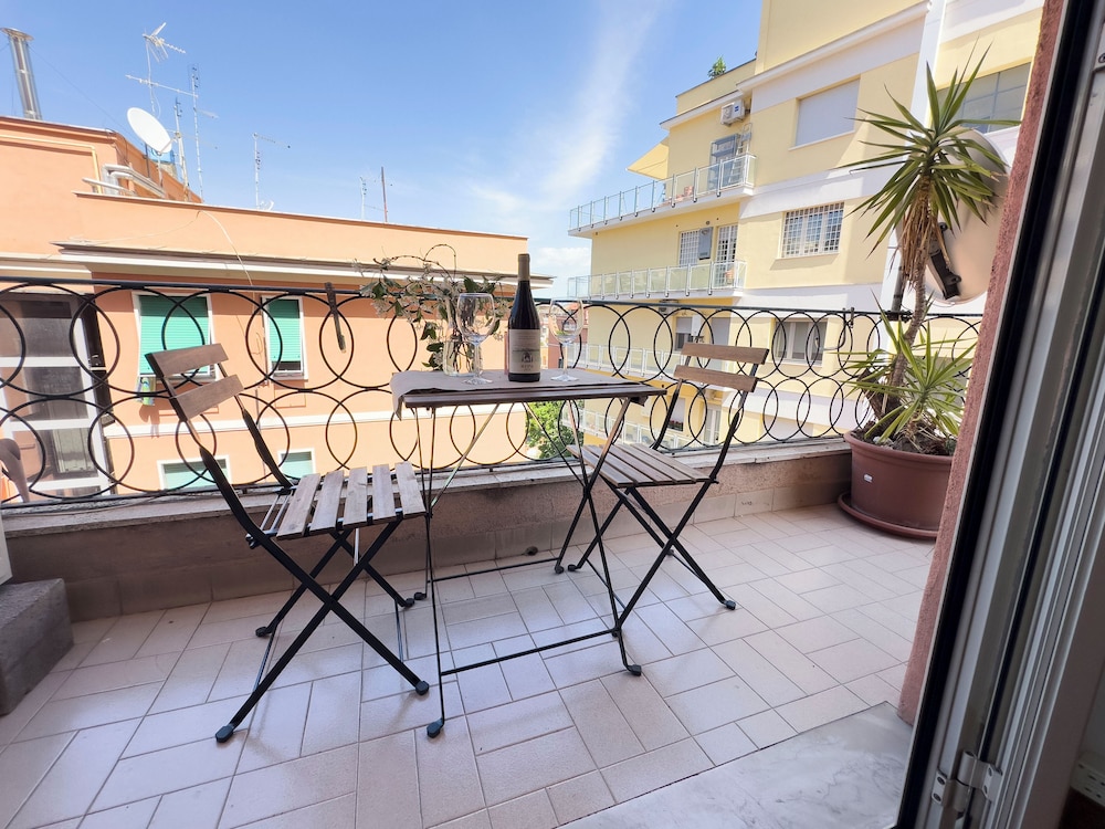 Monteverde Apartments