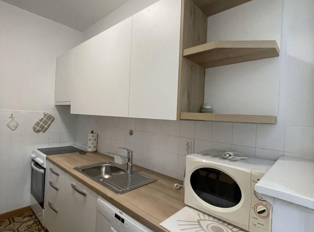 Pretty Apartment Near Golf Course