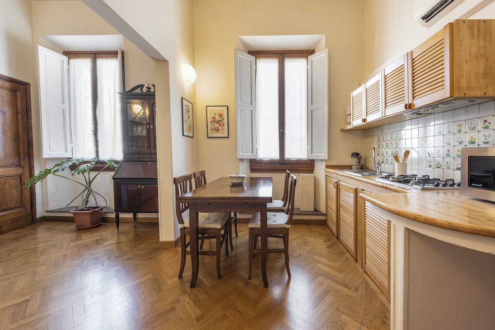 Casa Lisa by MMega