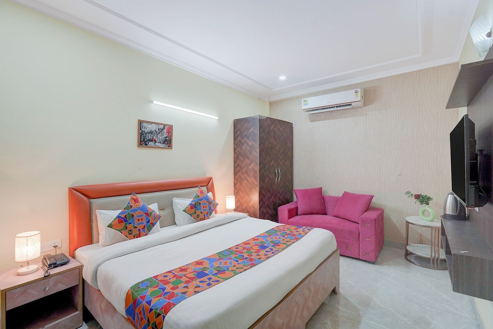 Fabhotel Rush Residency