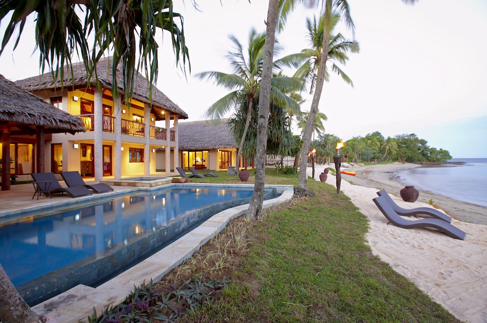 Nanuku Resort Fiji
