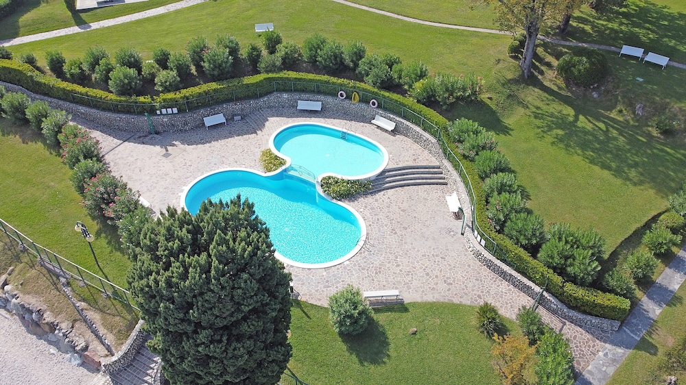 Specchio sul Lago