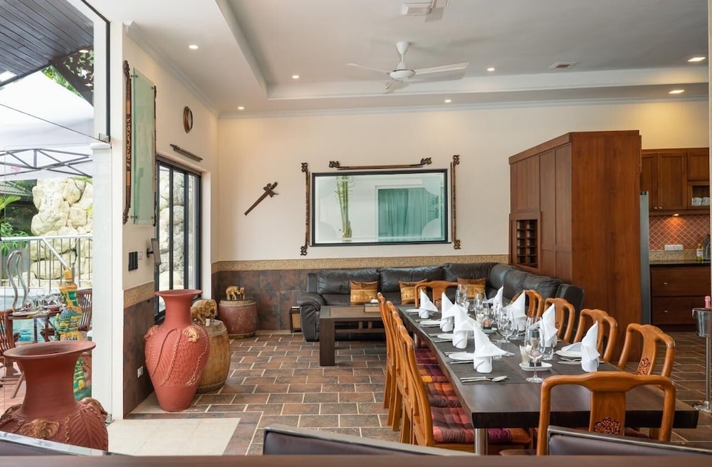 Sahaswara Luxury Villa Pattaya