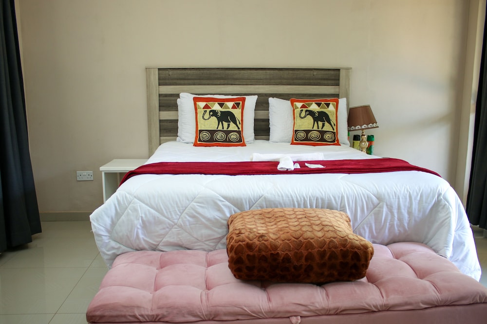 Lulu Guest Lodge