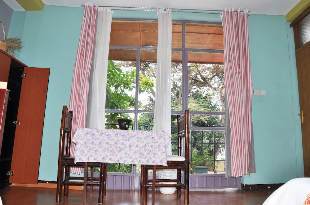 Family Cozy Bed & Breakfast