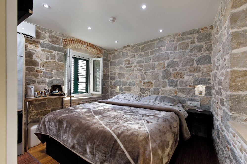 Luxury Authentic Studio Split Old-Town photo 2