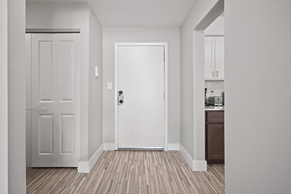 A Unique 2BR 2BA Stay