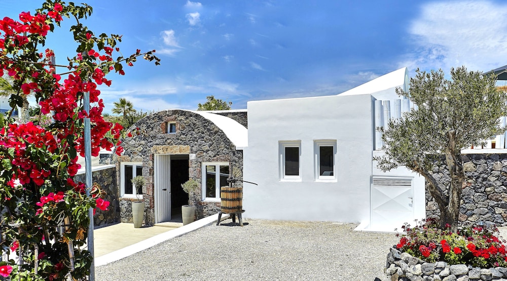 Amor Hideaway Villas