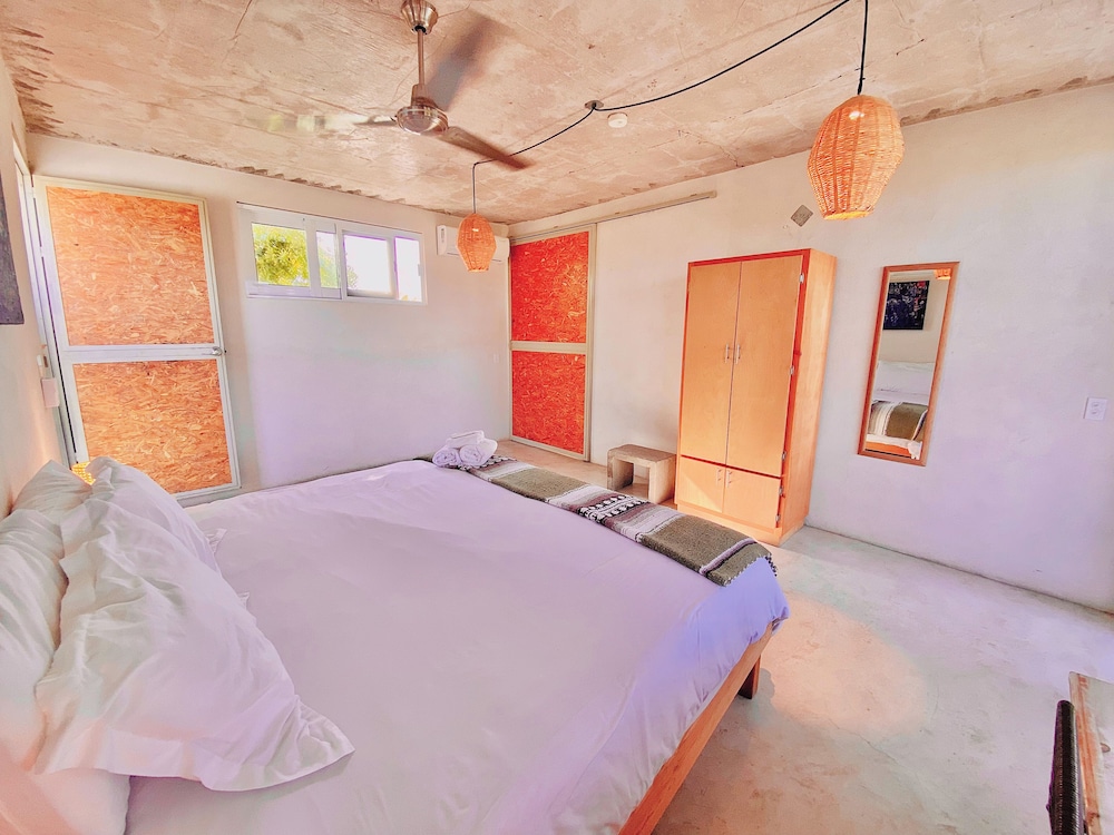 Perro Surfero Hotel Boutique - Todos Santos, BCS