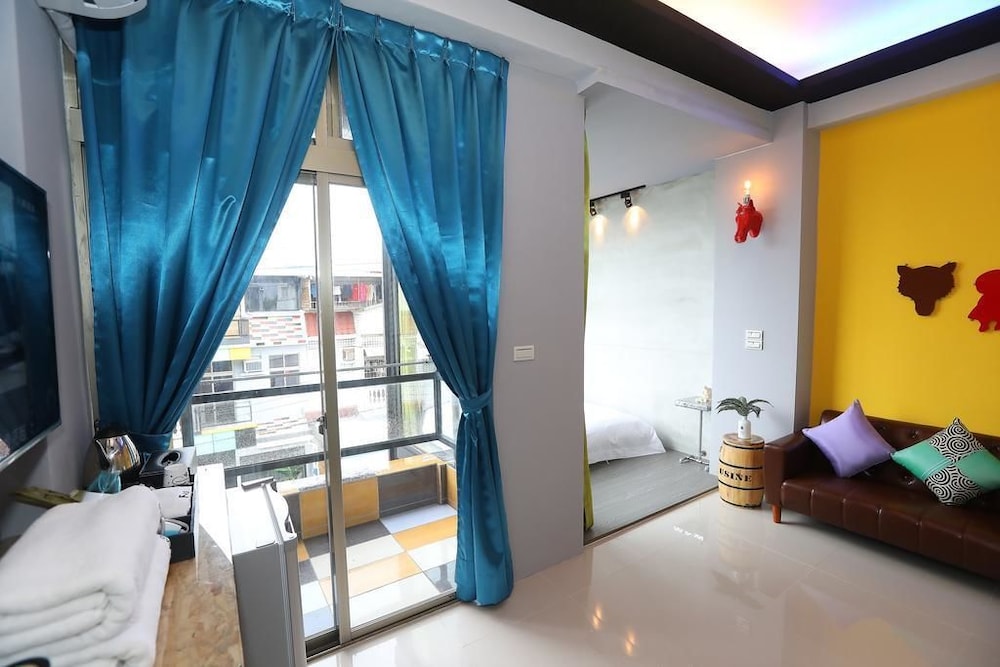 Fas Glass House B&B