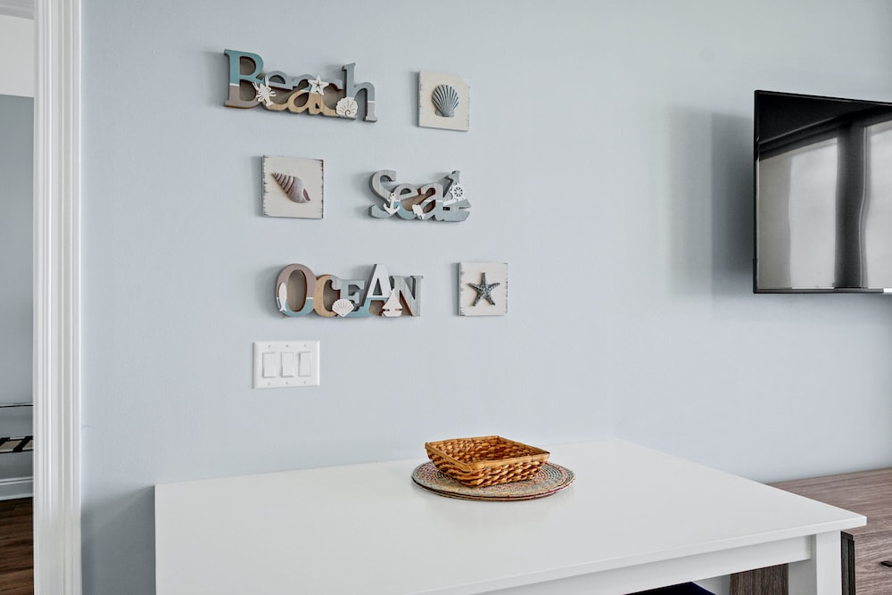 Calypso Beach Resort by Panhandle Getaways