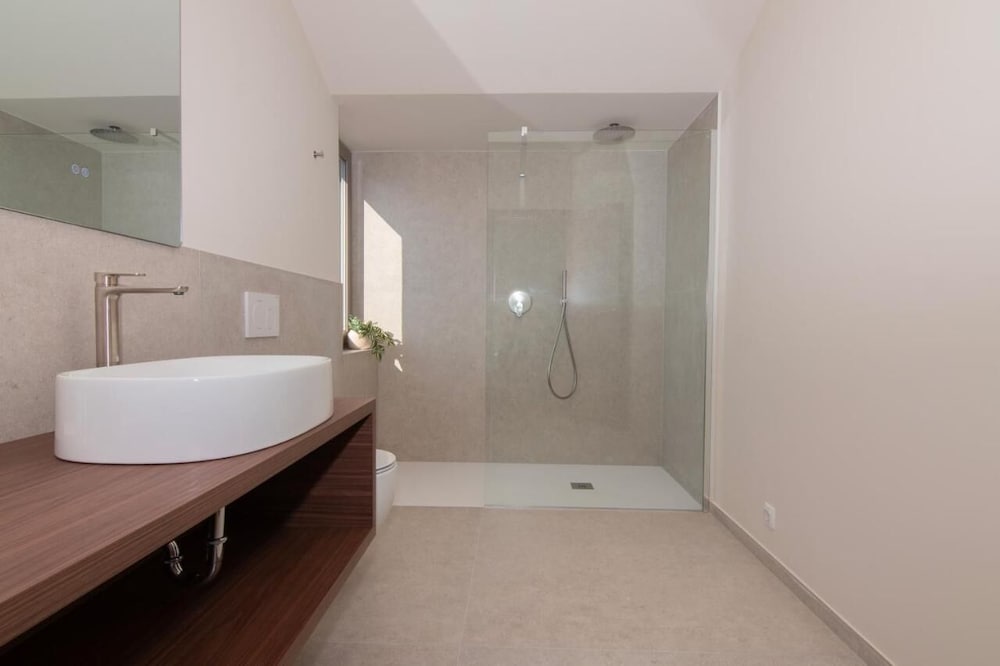 AdeLis Residence