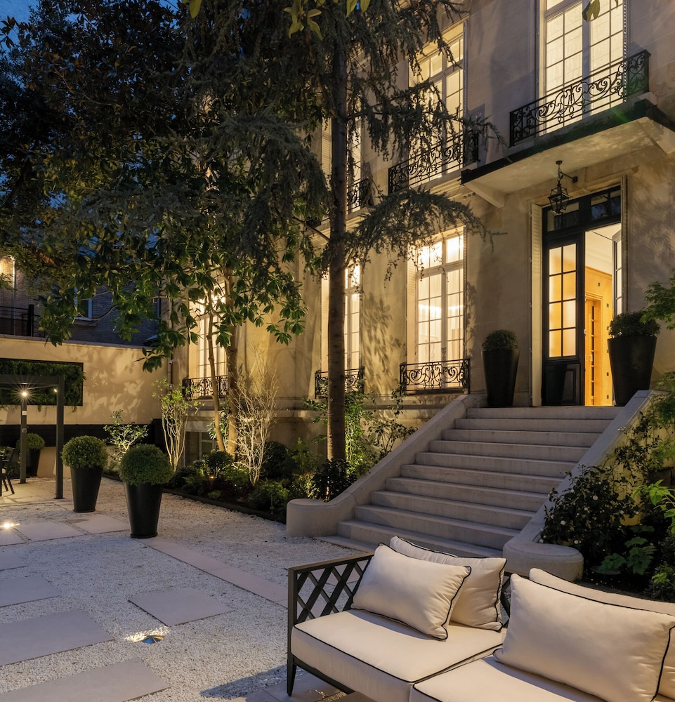 HIGHSTAY - Luxury Serviced Villa - Poincaré