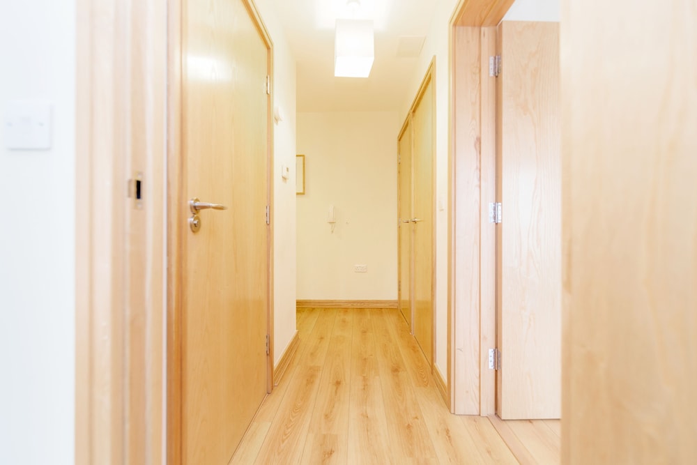 Guildford Vacations - Roomspace Apartments -Westnye House - Property Image 15