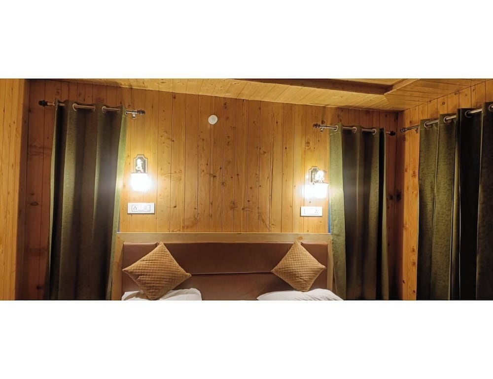 Harsil apple homestay