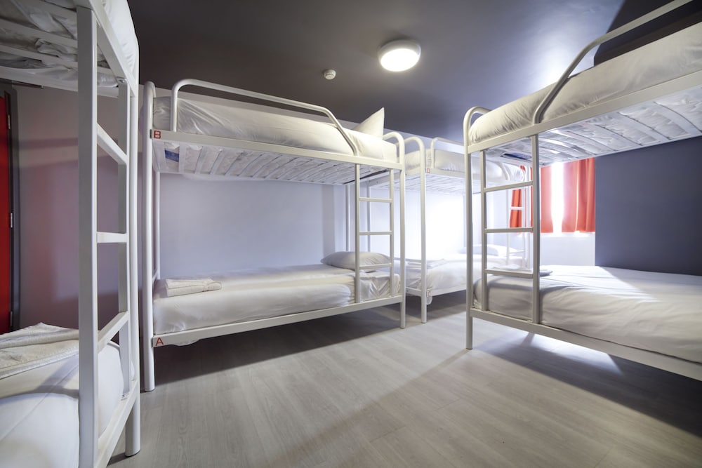 Sleeperdorm - Hostel