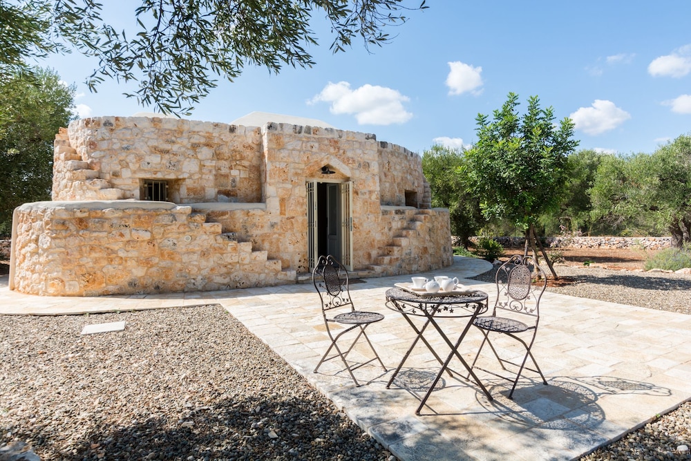 Trullo La Specchia